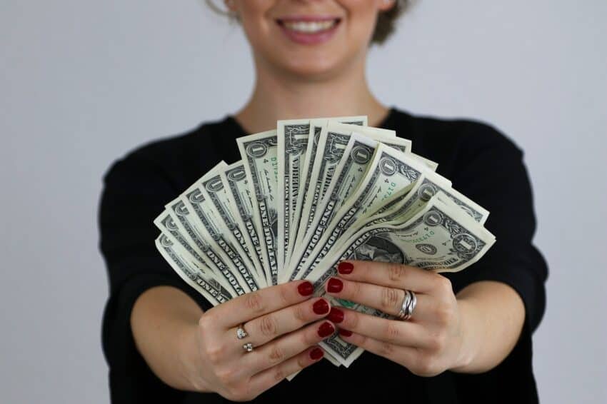 How to make money fast as a woman. How to make money fast as a woman.